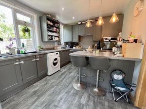 Kitchen - click for photo gallery